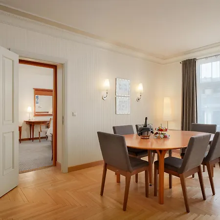 Viesnīca Radisson Blu Ridzene Hotel, 4*