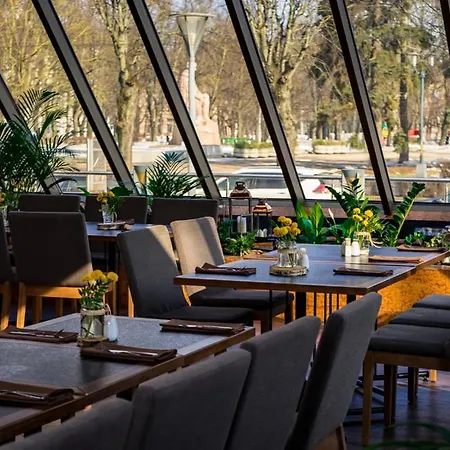 Viesnīca Radisson Blu Ridzene Hotel, 4*