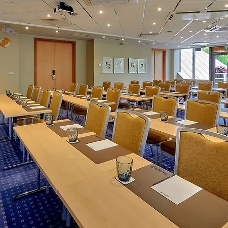 Szálloda Radisson Blu Ridzene Hotel, 4*