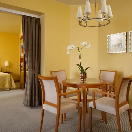 Radisson Blu Ridzene Hotel, Hotel